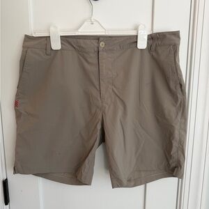 RHONE Men's Khaki Flat Front Resort Shorts FLAWS